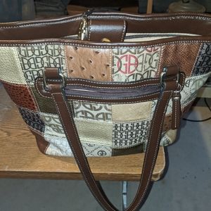 Shoulder strap purse